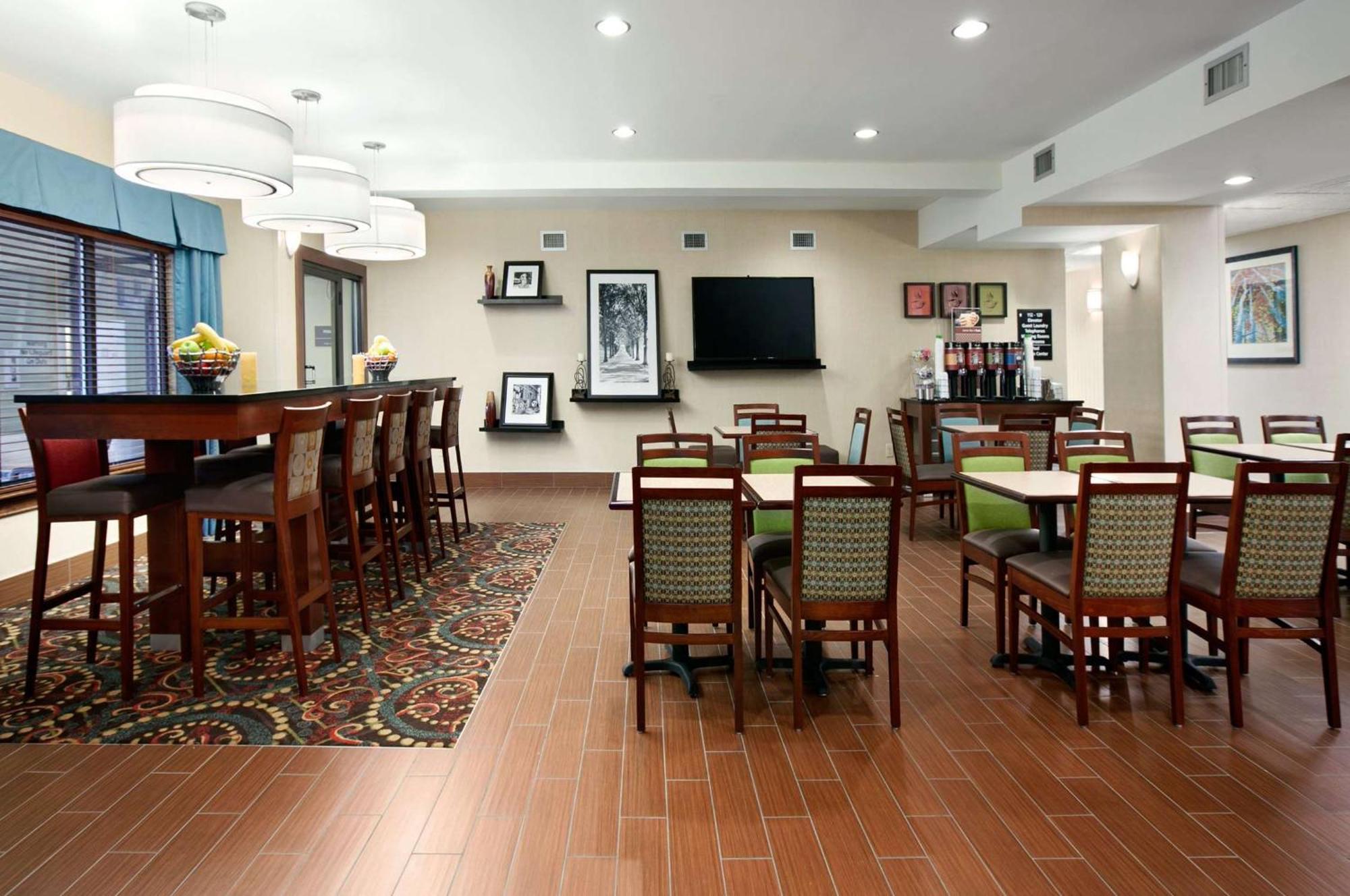 Hampton Inn Atlanta-Stockbridge Exteriör bild